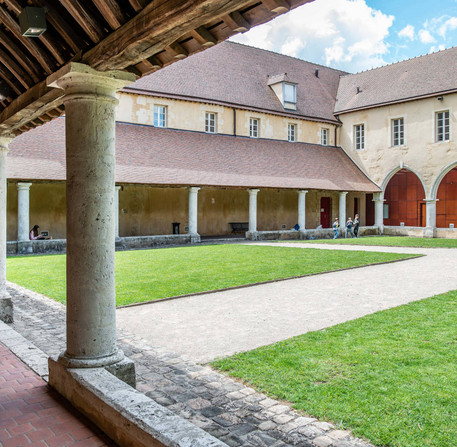 Conservatoire à rayonnement départemental de Chartres : cloître des Cordeliers