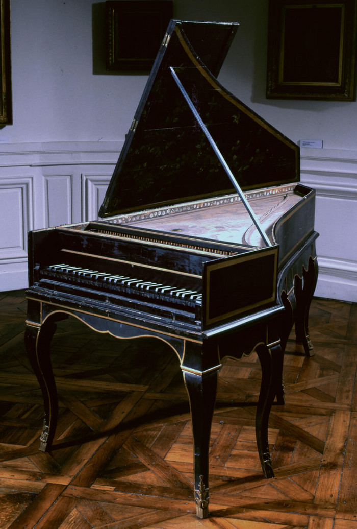Musée des Beaux-Arts : clavecin de Pierre Bellot 1er – Ville de Chartres