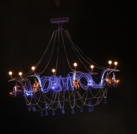 Spectacle participatif « Cristal Palace », de la compagnie Transe Express, place des Épars – Ville de Chartres