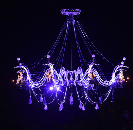 Spectacle participatif « Cristal Palace », de la compagnie Transe Express, place des Épars – Ville de Chartres