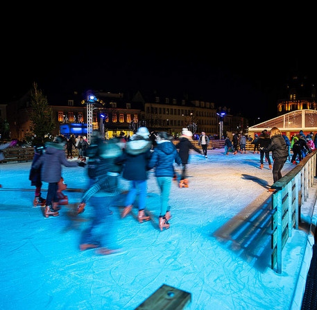 Noël à Chartres 2018, patinoire de la place des Épars – Ville de Chartres