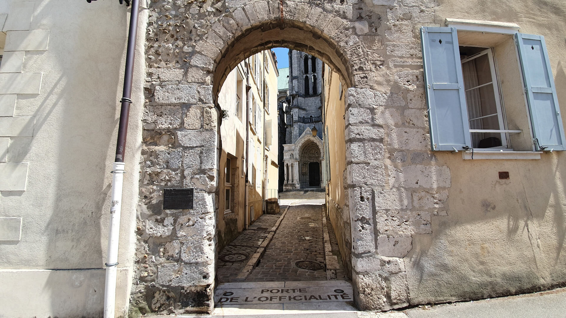 Vacances à Chartres : le cloître Notre-Dame – Ville de Chartres