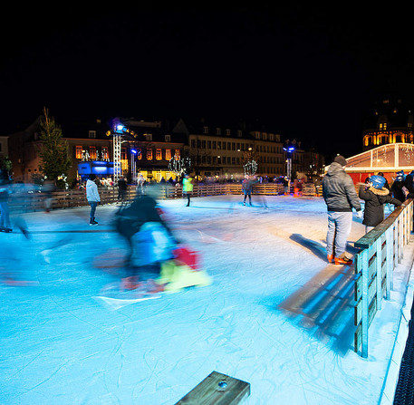 Noël à Chartres 2018, patinoire de la place des Épars – Ville de Chartres