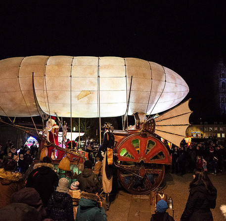 Noël à Chartres 2018, arrivée du Père Noël et spectacle de la compagnie La Grande Ourse – Ville de Chartres