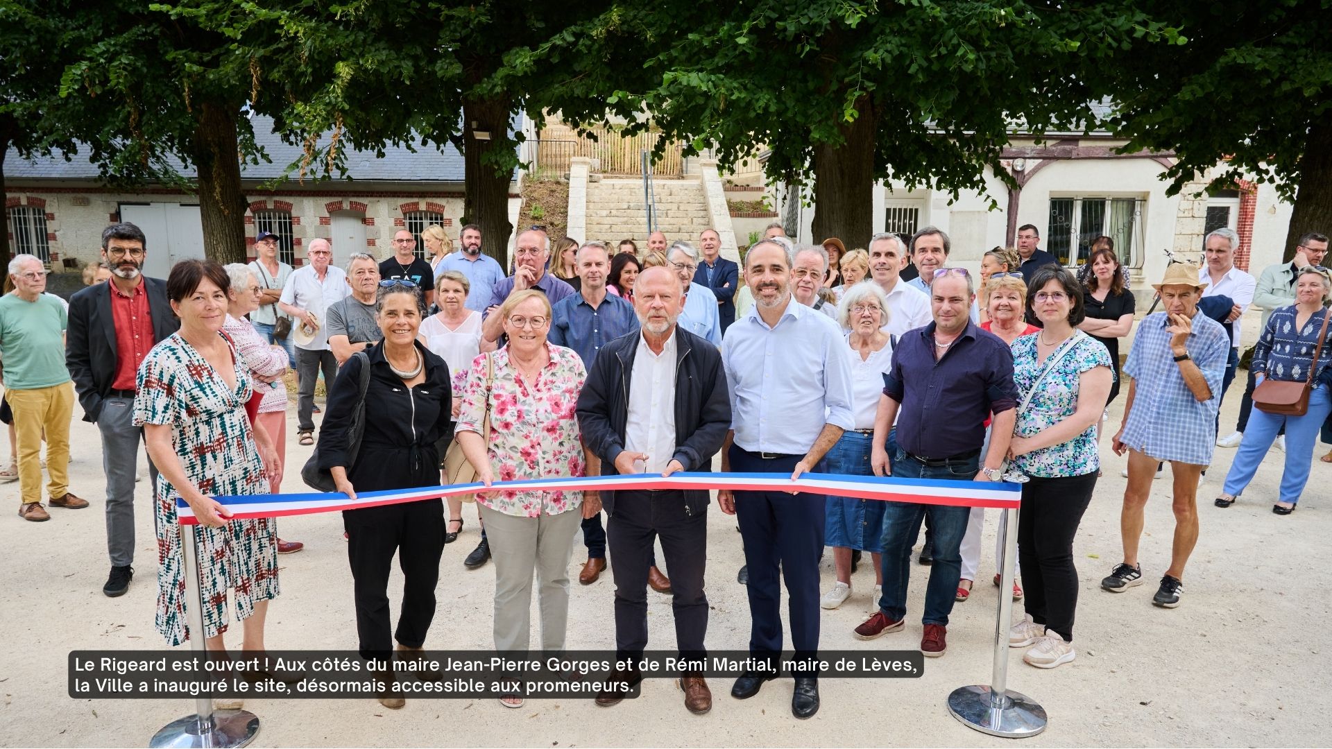 Cérémonie d'inauguration du parc du Rigeard avec Jean-Pierre Gorges maire de Chartres et Rémi Martial, maire de Lèves