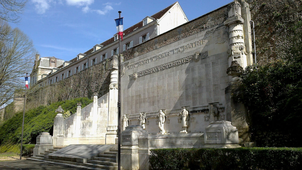 Monument aux morts de la butte des Charbonniers – Ville de Chartres