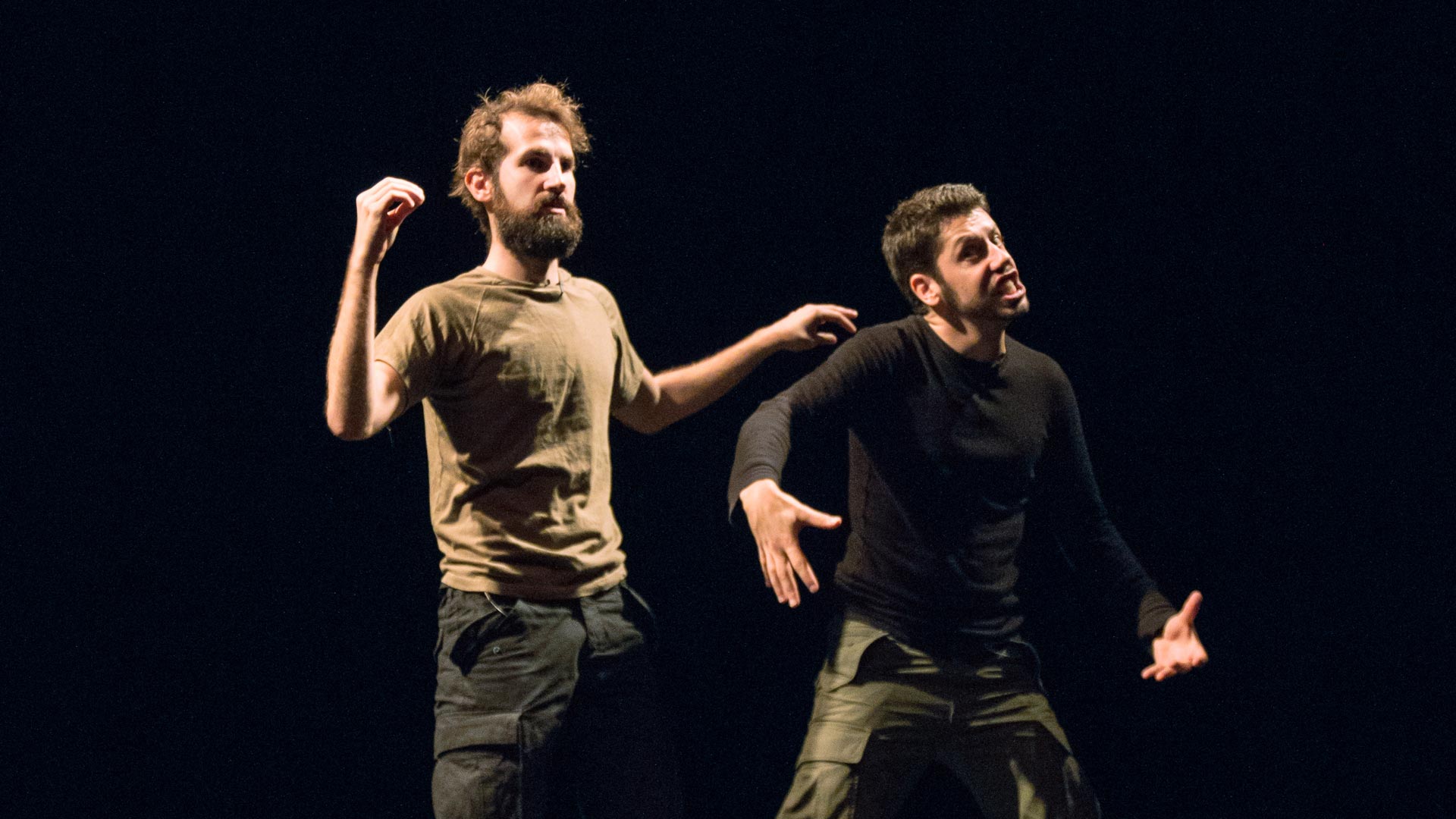 Play War, un spectacle de Alexandre Finck et Adrien Fournier © M[ART]ha