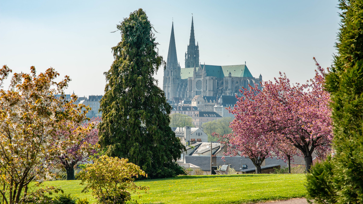Espaces verts du quartier Clos l'Évêque / Filles-Dieu : jardin de Sakuraï – Ville de Chartres