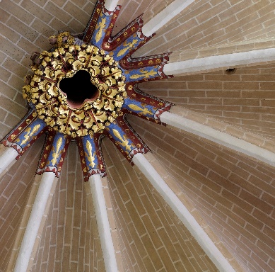 3. Clé de voûte et arcs du rond-point. Haut chœur. Cathédrale de Chartres