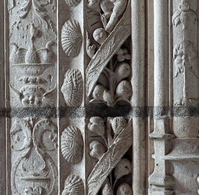 17. Ornementation renaissance (putti, fruits et coquilles). Cathédrale de Chartres