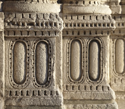 22. Supports des colonnes. Portail royal. Cathédrale de Chartres